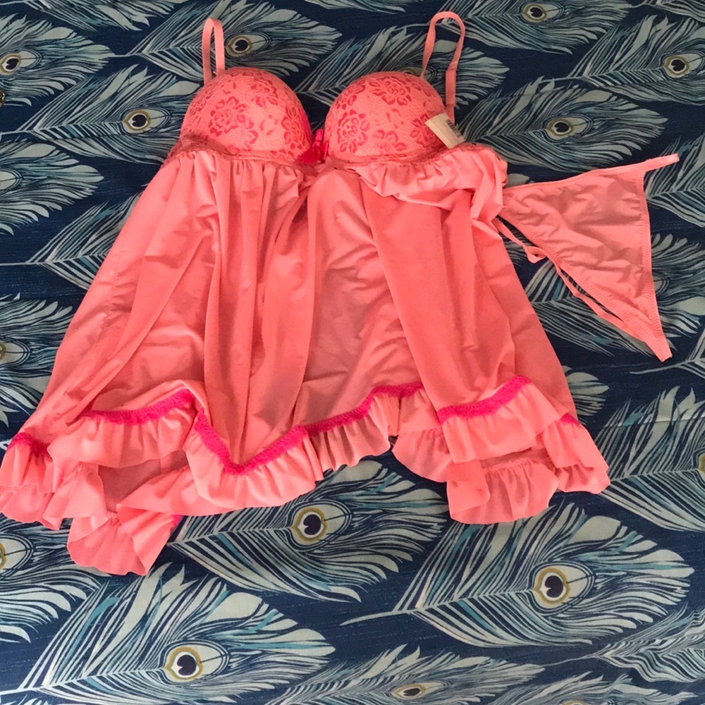 ❤️💋❤️💋NWT Pink Large neglige with string bikini